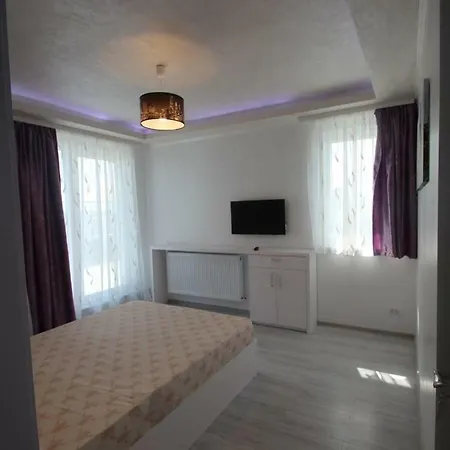Korallia Penthouse דירה Năvodari